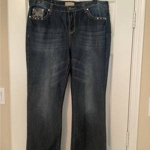 Found a couple pair of Earl beans in a drawer at home.  Very good condition.